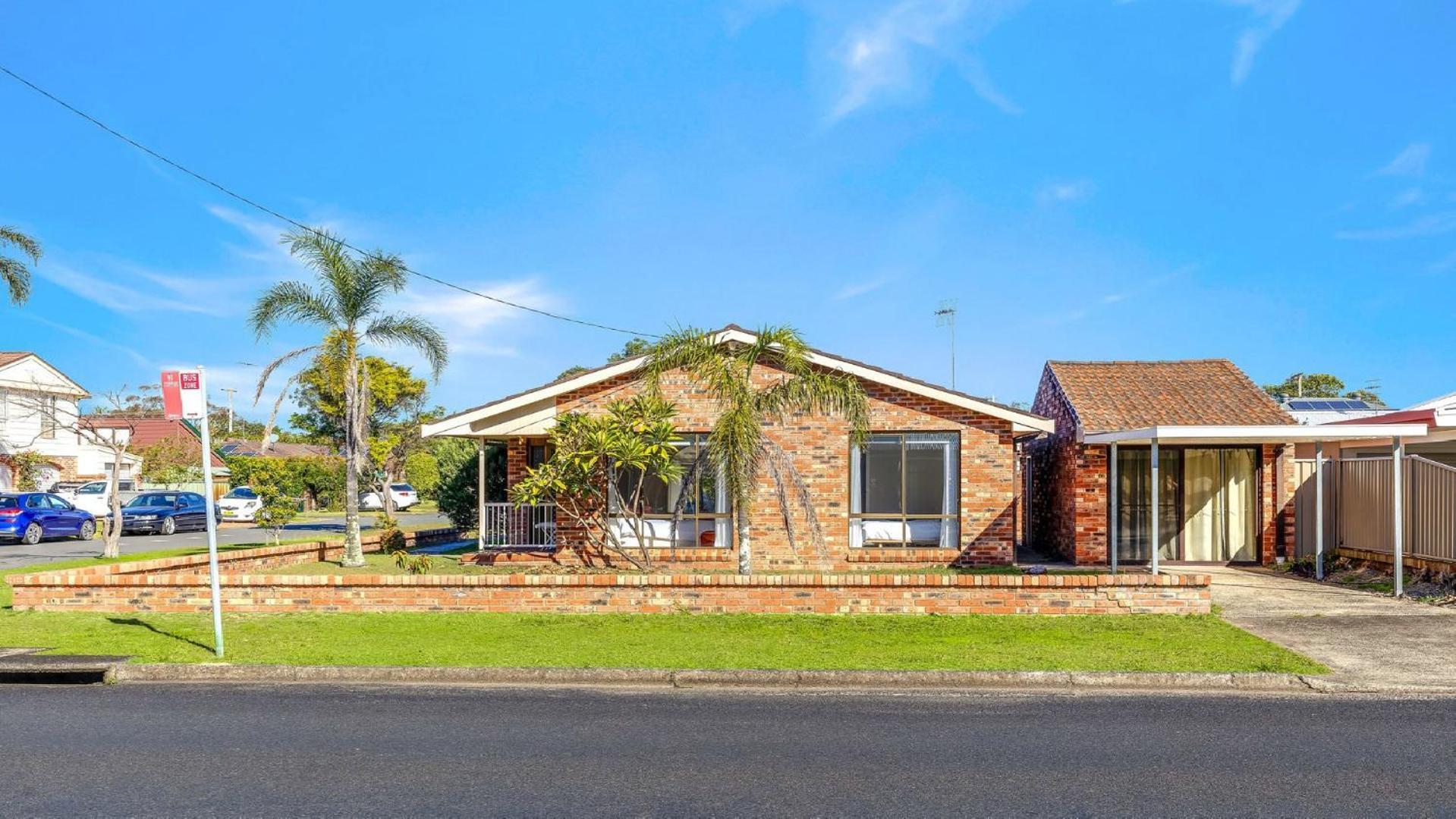 Hidden Gem - Ettalong Beach Villa Exterior photo