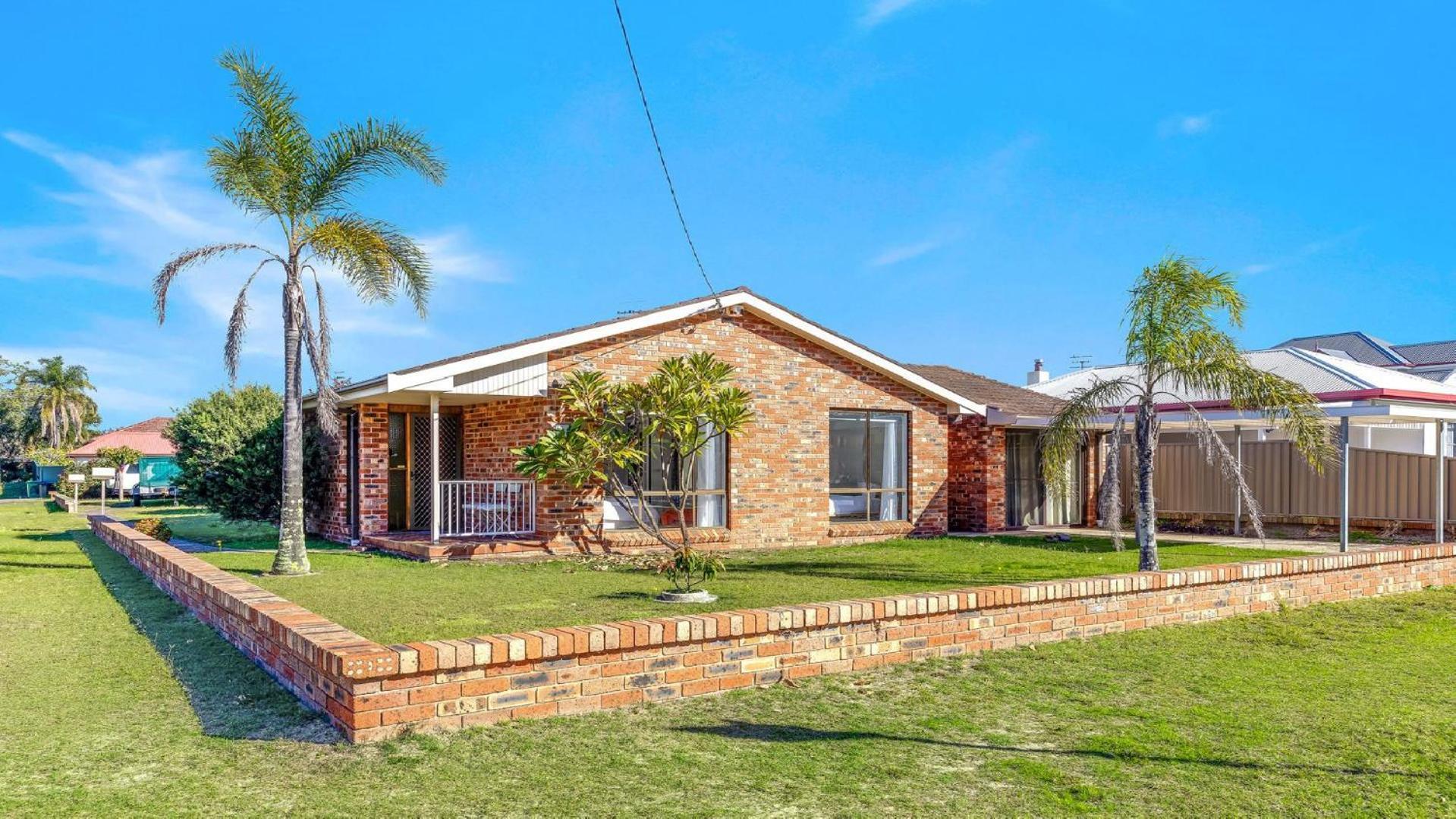 Hidden Gem - Ettalong Beach Villa Exterior photo